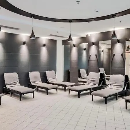 Hanza Tower 5 Stars *