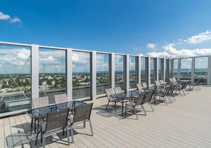 Hanza Tower 5 Stars シュチェチン