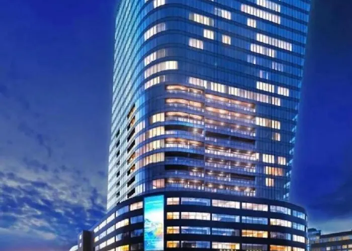 Hanza Tower 5 Stars * シュチェチン