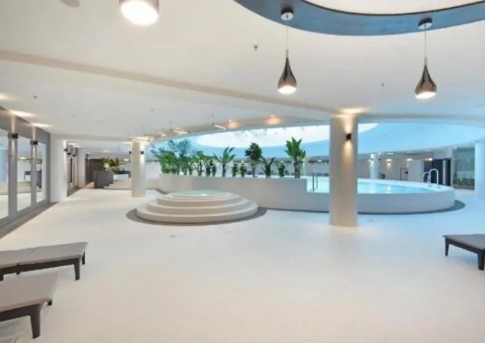 アパート Hanza Tower 5 Stars