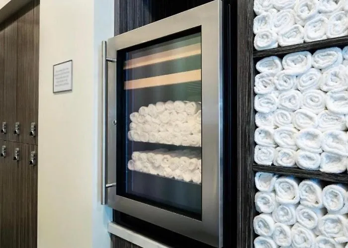 Hanza Tower 5 Stars アパート *